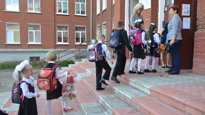 1 сентября владимирские первоклашки прогоняли коронавирус