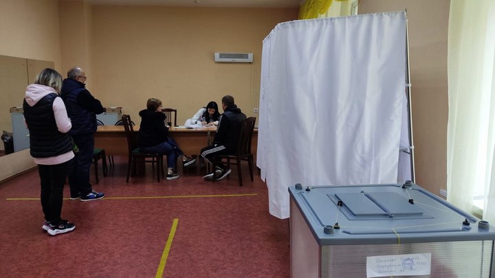 Четыре участка проведения референдумов открылись в Кузбассе