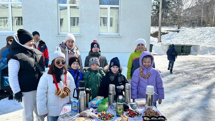 Ученики самарской школы №41 отметили Масленицу