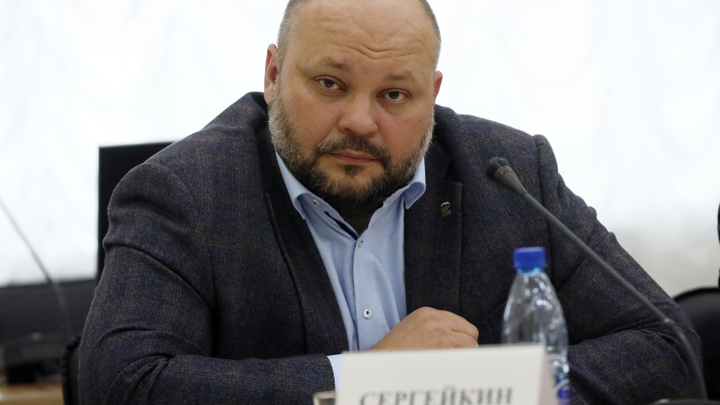 Сергейкин заявил о более 400 нарушениях ЖКХ после начала отопительного сезона