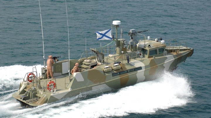 Минобороны РФ опубликовало кадры уничтожения украинской мины в Чёрном море