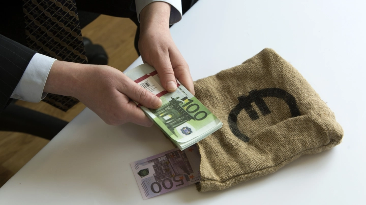 Элиту в России начали слегка щёлкать по носу: Не оправдали надежд Запада