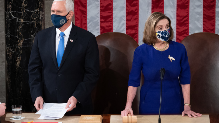 За 50 секунд Пелоси назвала имя Путина 6 раз: Спикер эмоционально требовала отставки Трампа