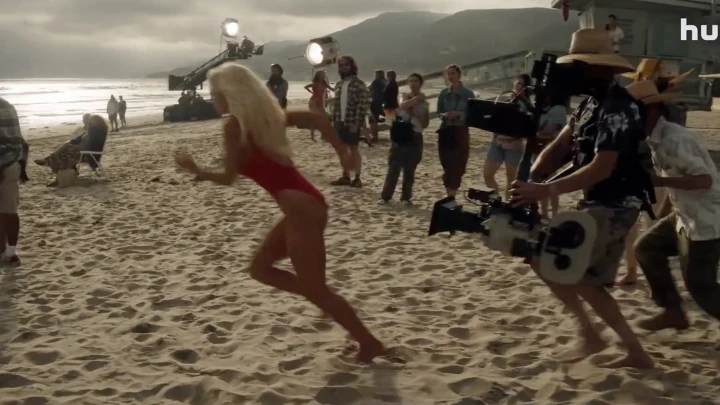 Памела из Спасателей Малибу покончила с собой