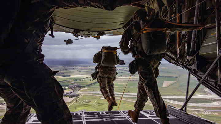 Французские разведчики работают на Украине. Слив о тайной войне