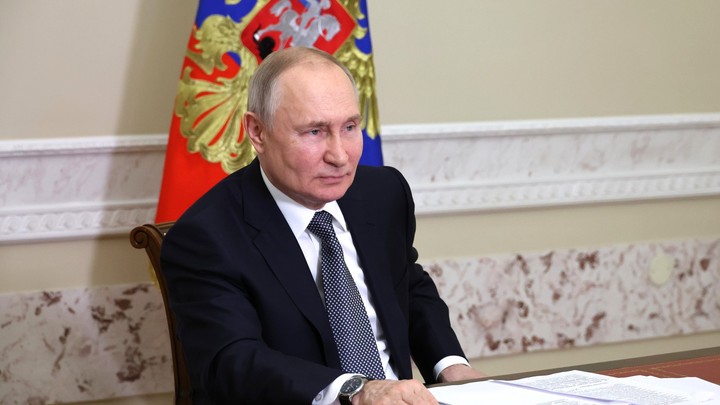 Путин принял решение денонсировать Договор об обычных вооружённых силах в Европе