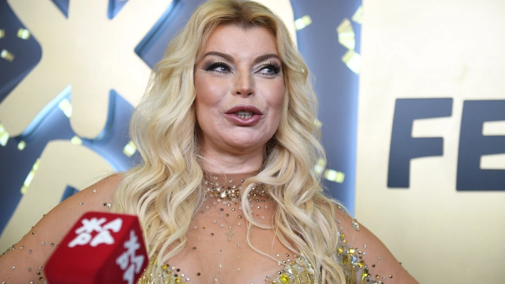 Лада Дэнс задолжала за коммуналку полмиллиона рублей за 8 лет