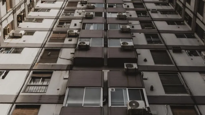 Назревает конфликт: сертификаты на жилье выдали представителям одной диаспоры