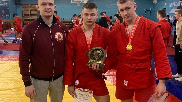 Самбист из Владимира взял золото на Всероссийском турнире