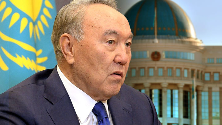 Назарбаев ушёл в Дэн Сяопины