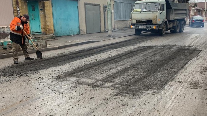Старший приказал: Ростовский сити-менеджер потребовал за месяц залатать все ямы в городе