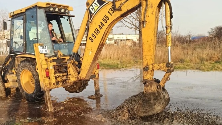 В Крымске из-за коммунальной аварии без воды остались жители двух улиц