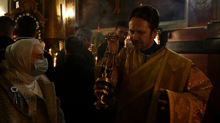 В 52 храмах Краснодара идут Рождественские службы