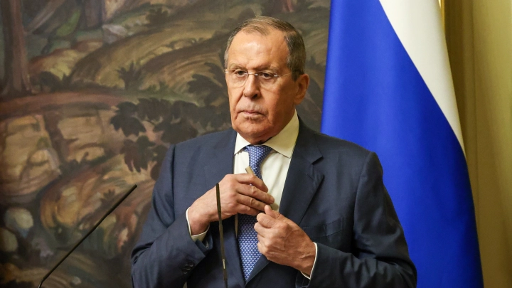Лавров начал встречу с Ким Чен Ыном шуткой про курение