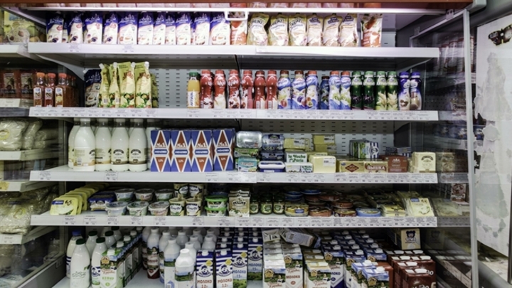 Из магазинов Кузбасса изъяли более 2 тонн опасной молочной продукции