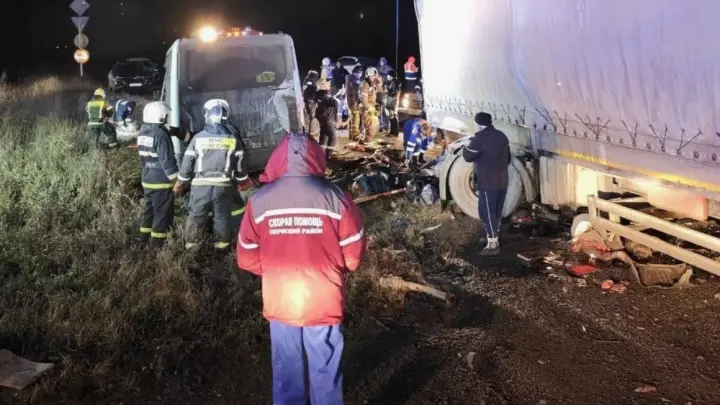 Выросло число жертв страшной аварии с автобусом на трассе Пермь-Екатеринбург