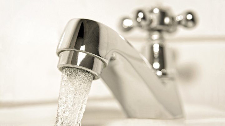 Сварилась в кипятке: В Петербурге погибла бабушка-блокадница