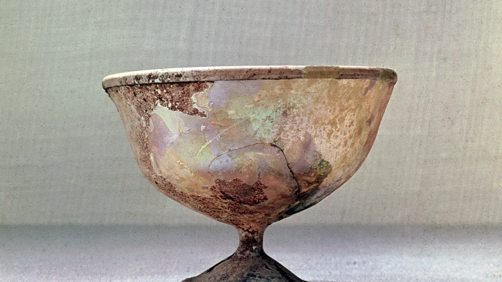 Стакан, который спасал жизни: археологи обнаружили уникальный артефакт