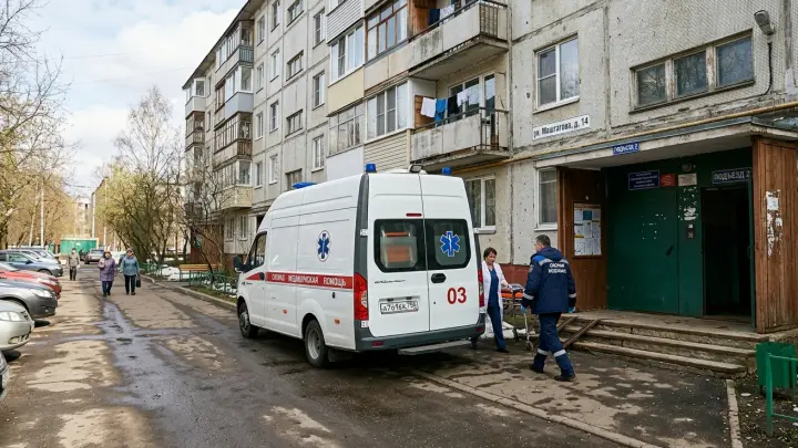 Найденные возле годовалой дочери супруги в Подольске могли отравиться