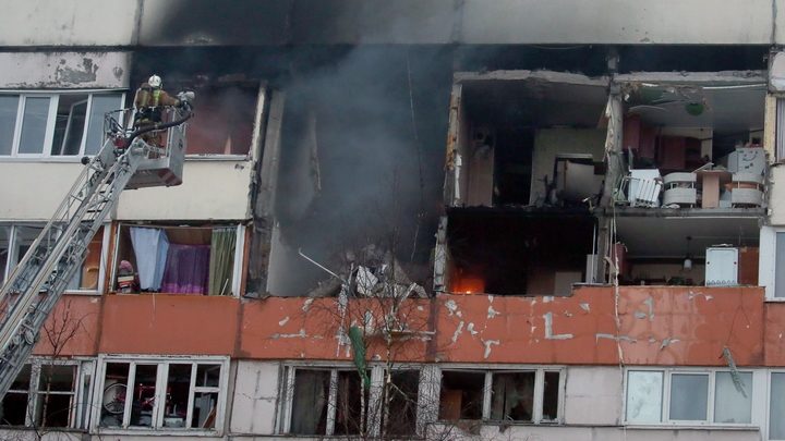 В Воронеже дрон со взрывчаткой врезался в жилой дом, два человека ранены