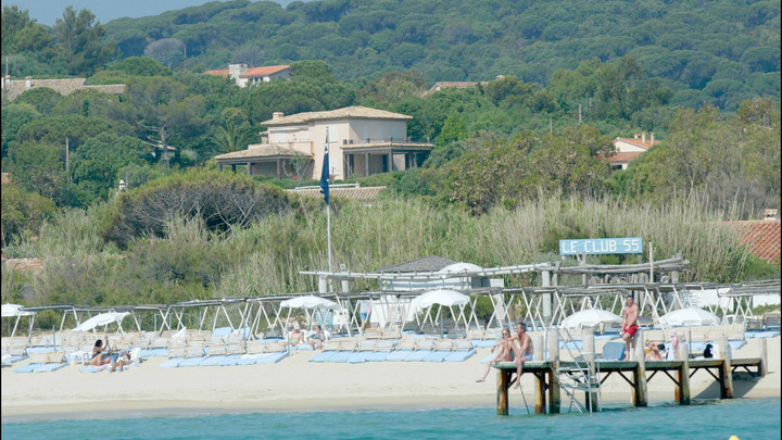 У меня вилла в Сен-Тропе: депутата обвинили в отказе от Крыма, рассказав жалостливую историю