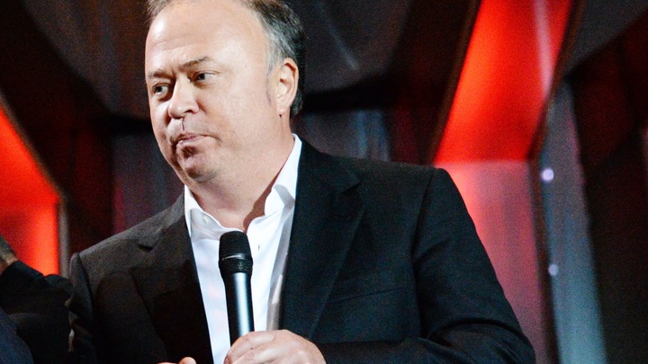 Обыски у журналиста Андрея Караулова. Что известно к этому часу