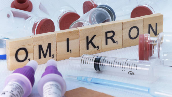 Вирусолог назвал лекарство против COVID-19 возможной причиной появления омикрона