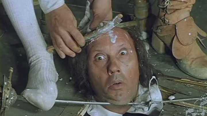 Забавный киноляп с сапогами Боярского нашли зрители в фильме «Д’Артаньян и три мушкетера»