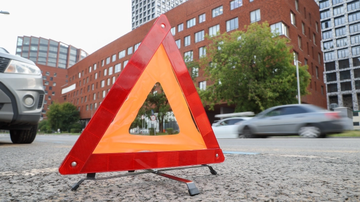 Смартфон стоил автомобиля: курьёзное ДТП в Новой Москве