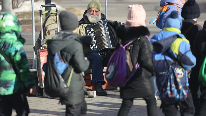 Спасти от обстрелов: в Челябинск везут детей из Белгорода