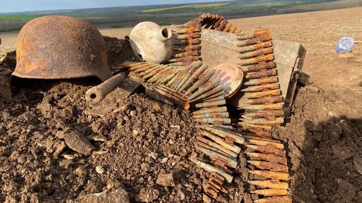 Поисковики в Ростовской области нашли останки восьми советских воинов времён ВОВ