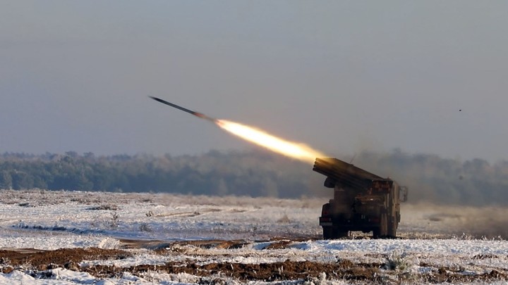 Праздник у небратьев? Всё сложнее: Трудовское - удар по военному полигону, много двухсотых