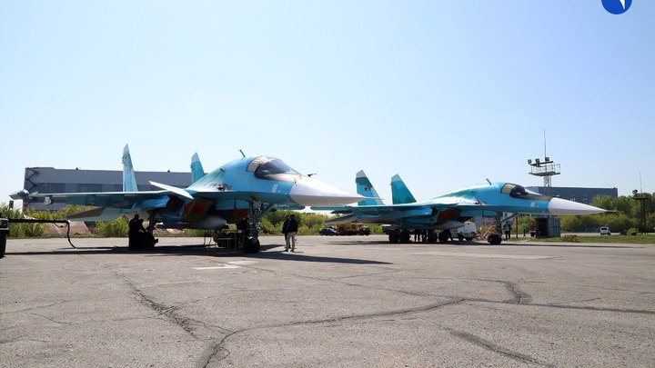 Построенные в Новосибирске самолёты Су-34 передали ВКС России