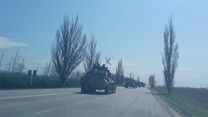 Власти Киева пытаются освободить автомобильные дороги, ведущие в Артёмовск