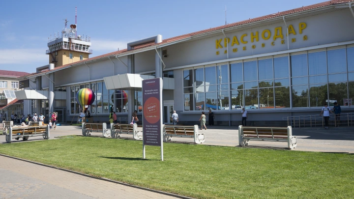 Открытие аэропорта в Краснодаре: спустя 4 года авиагавань вновь принимает самолеты