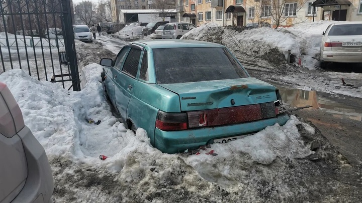 Мэр Новосибирска получил представление от прокуратуры из-за состояния городских улиц
