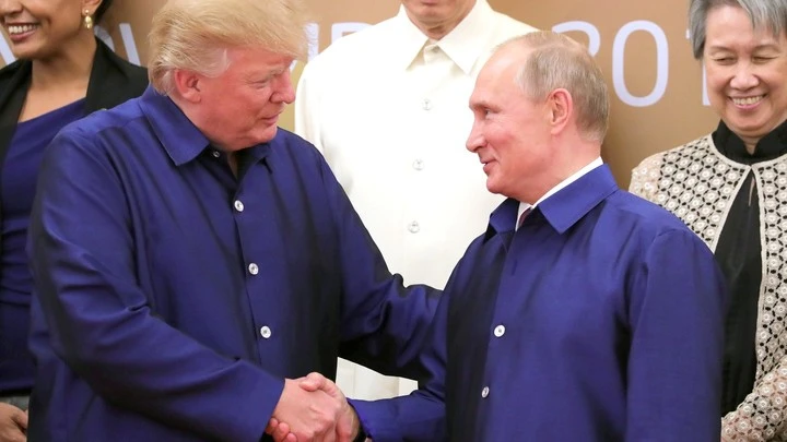 Путин обсудил с Совбезом телефонный разговор с Трампом