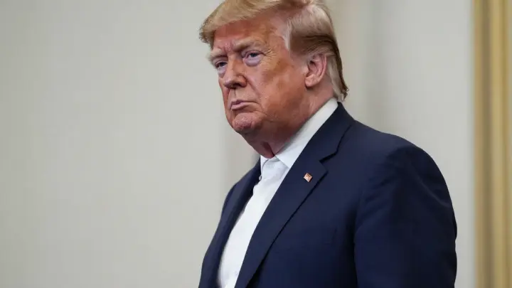 Наполитано: только двое в окружении Трампа убеждают его не помогать Зеленскому