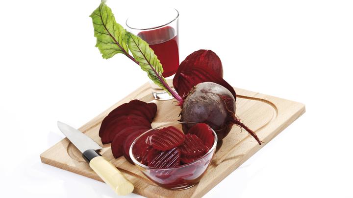 Варить не надо. 10 минут, и свёкла готова - суперсовет