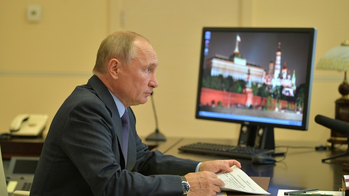 Возвращение к миру началось. Путин создаст гуманитарный центр для помощи Карабаху