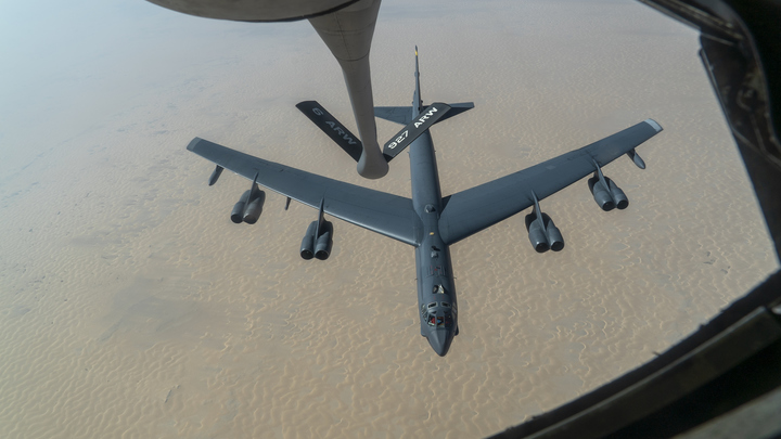 Узелок на память Ирану? Американские бомбардировщики снова появились над Персидским заливом