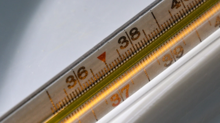 Разбил градусник и начинил ртутью слойки: Силовики сообщили, кто и зачем отравил выпечку в Москве