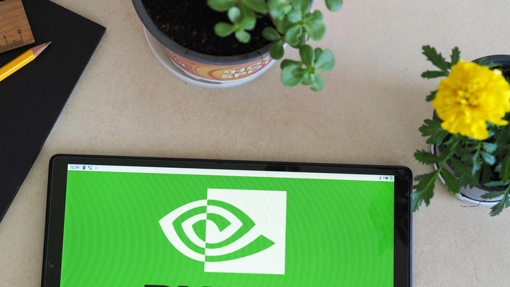 Nvidia перестала продавать и продлевать лицензии своего ПО в России: чем это грозит