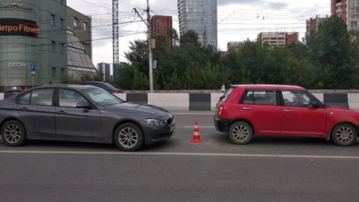 Двое детей пострадали в ДТП на Красном проспекте в Новосибирске