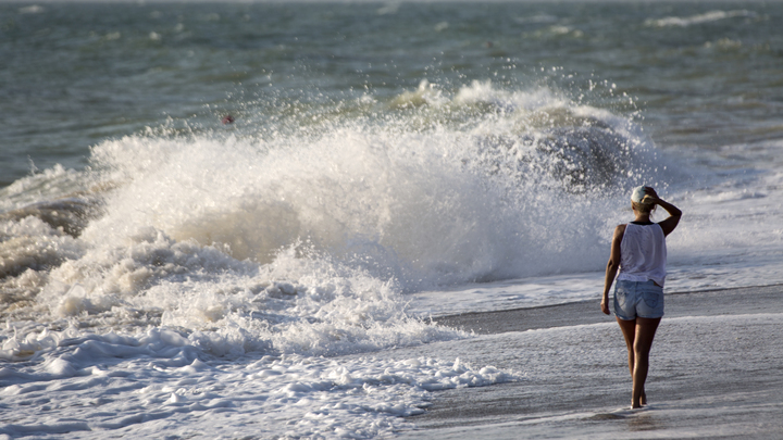 Слабоумие и отвага: Сочинцы рискнули собой ради эффектного фото