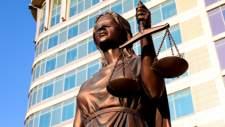 Оперный певец Москальков увидел странность в деле генерала Попова: Мы больше не видим арестов