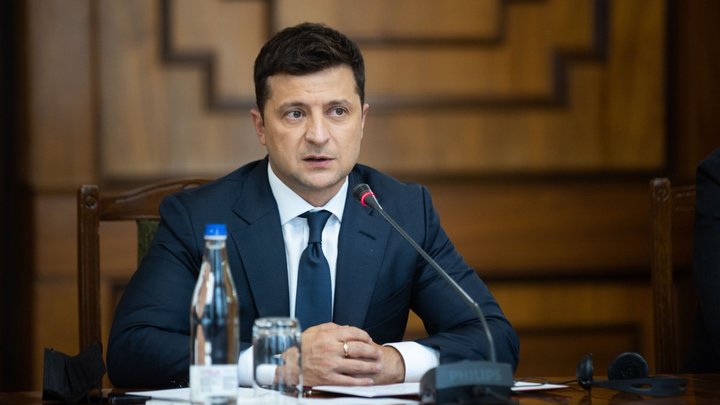 Политический фарс: Политолог назвал поездку Зеленского в Вашингтон комедийным шоу