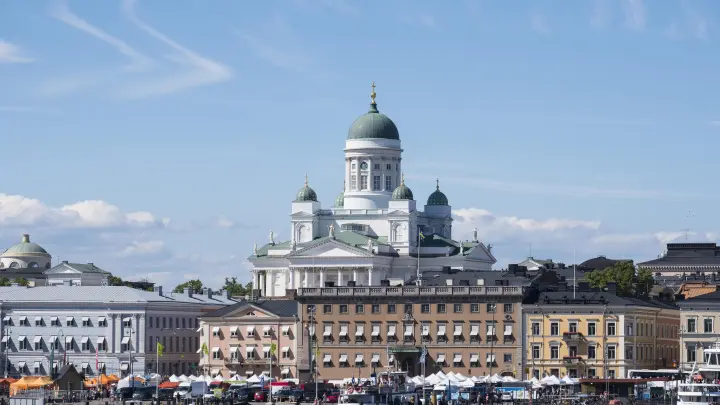 Массовое бегство из Финляндии: Шахназаров молчать не стал Массовое бегство из Финляндии: Шахназаров молчать не стал