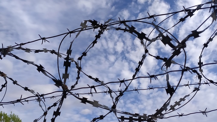 Подростки в Приморье избивали женщину, а после были наказаны местными мужиками