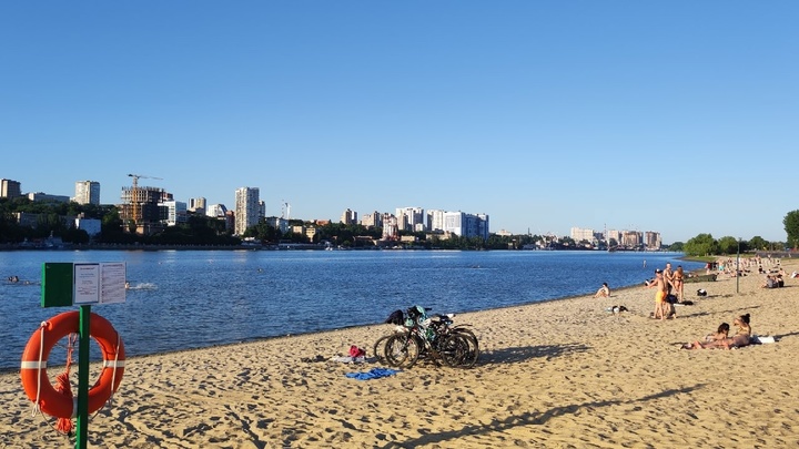 Температура воды в водоёмах Ростова 2-3 июля: где будет самая тёплая вода